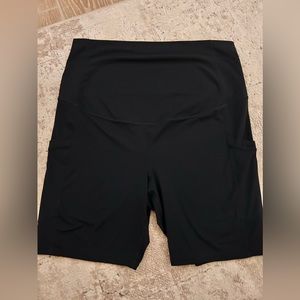Fabletics Maternity biker shorts with pockets